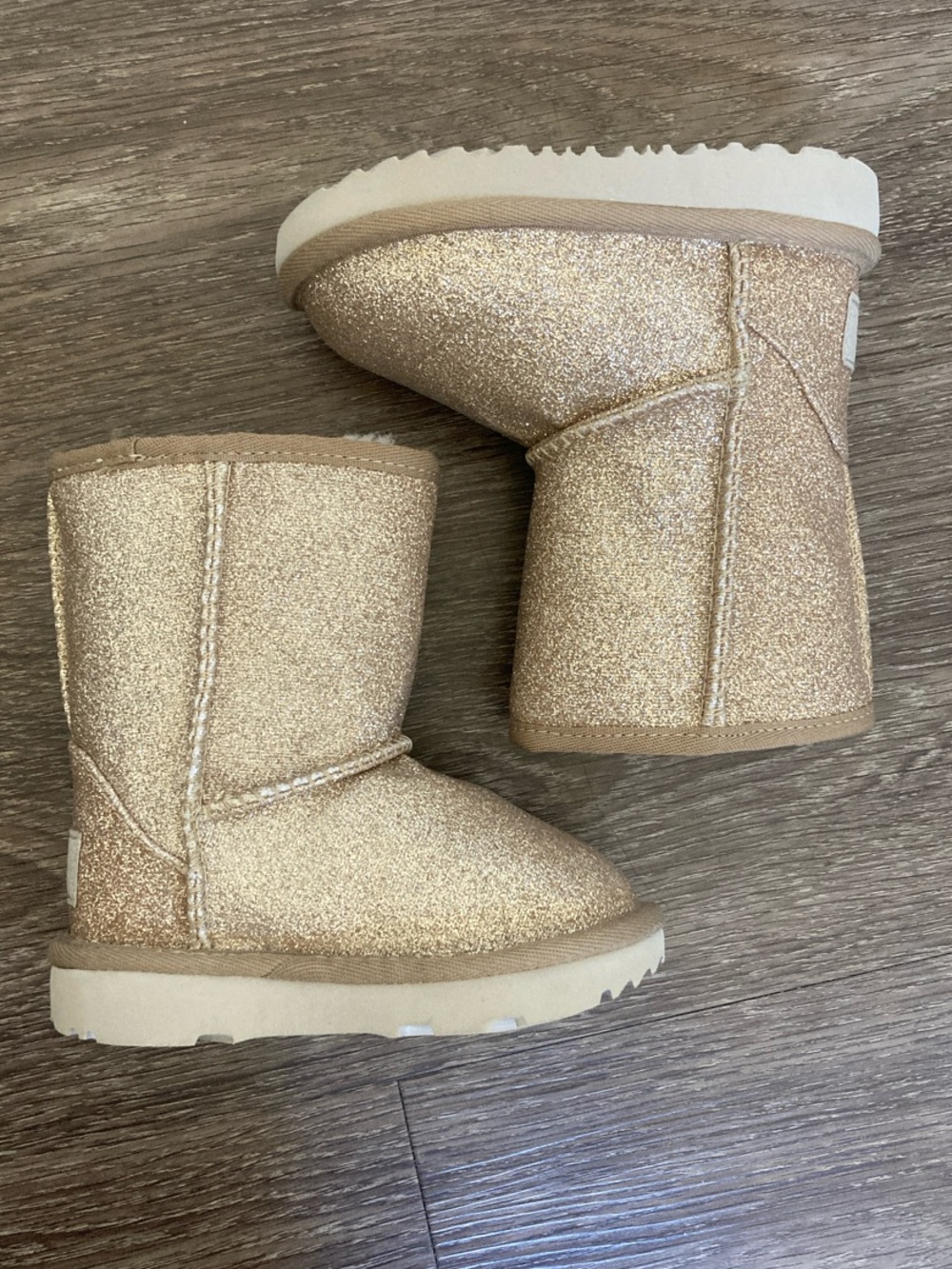 UGG Kids Glitter Classic Short Boots - Gold